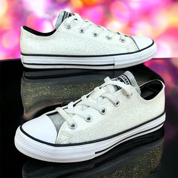 Converse Chuck Taylor All Star Low ‘Winter Glitter’ Youth 3 Junior Girls - White - Picture 1 of 16